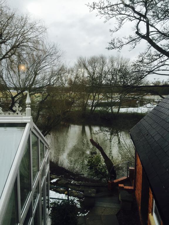 Millhouse Hotel And Riverside Restaurant Sharnbrook Værelse billede