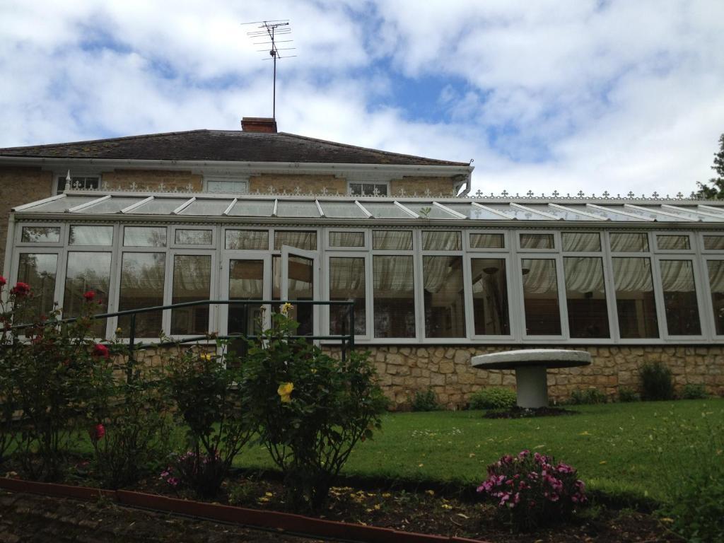 Millhouse Hotel And Riverside Restaurant Sharnbrook Eksteriør billede